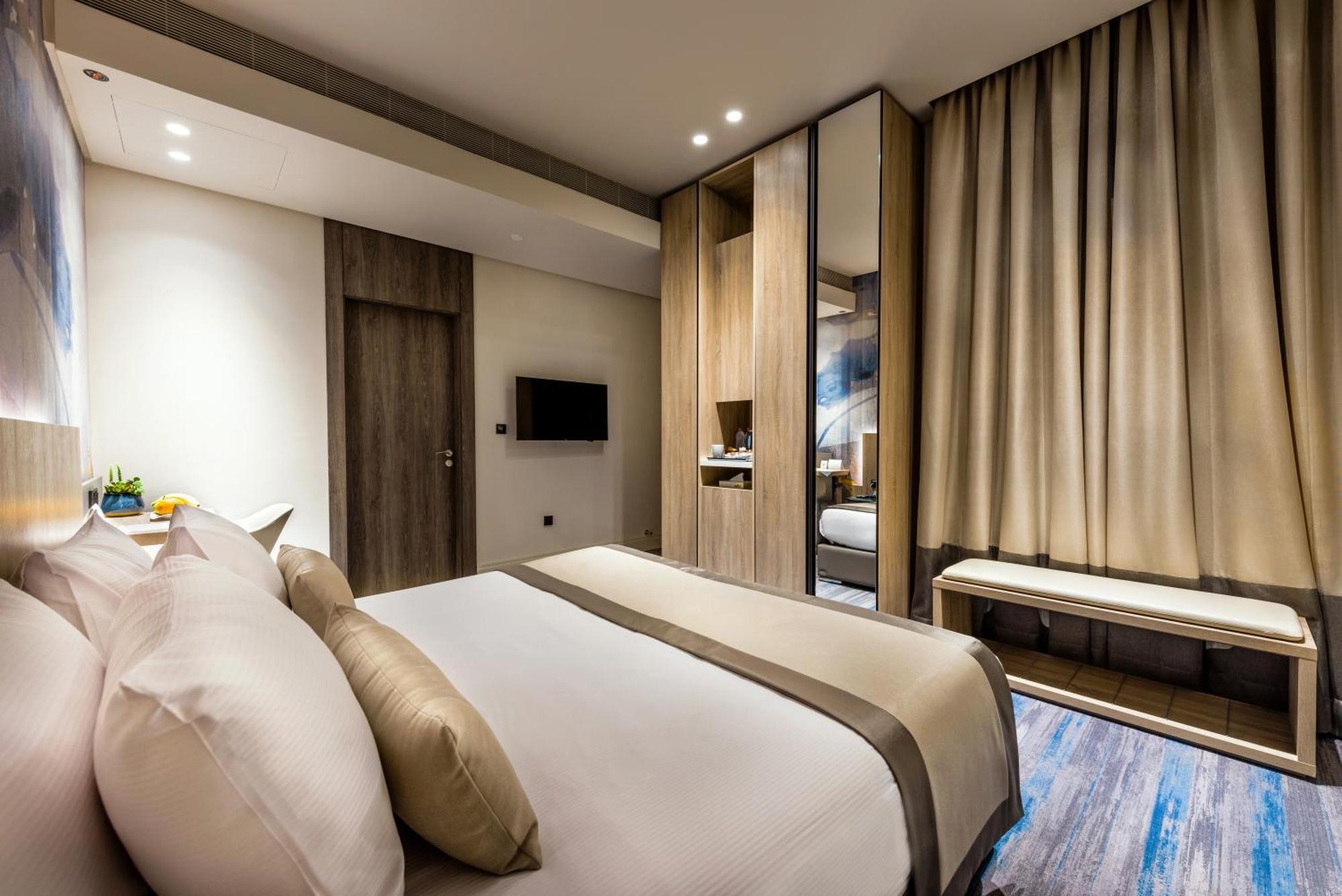 Hotel Al Fayha Palace Golden 4*